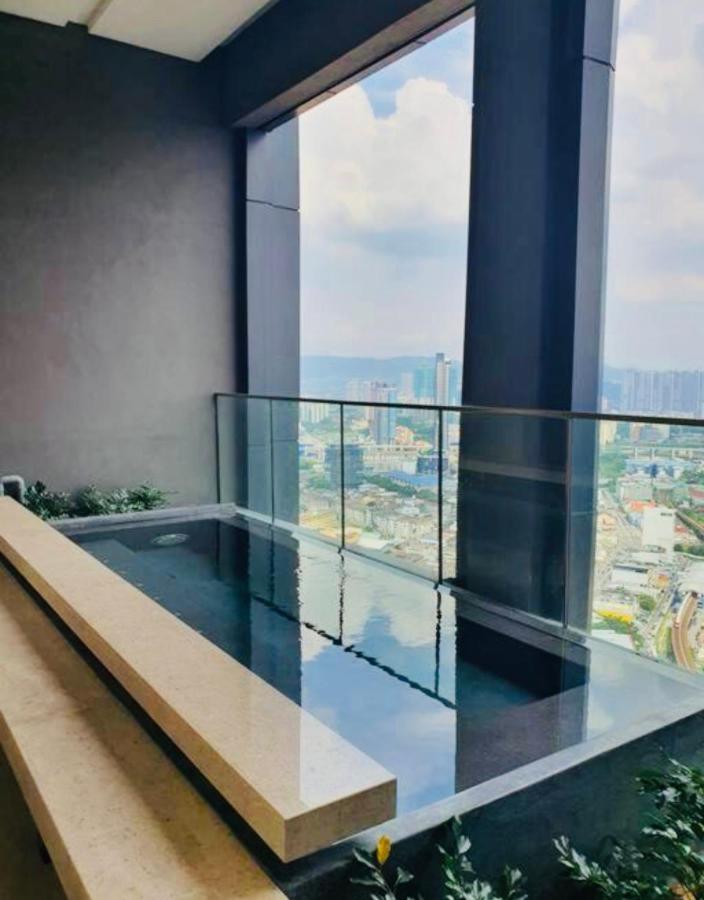 Bbcc Apartments At Lucentia Kuala Lumpur Bagian luar foto